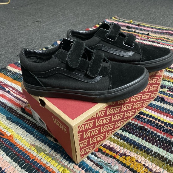 Vans Shoes - Old Skool velcro vans